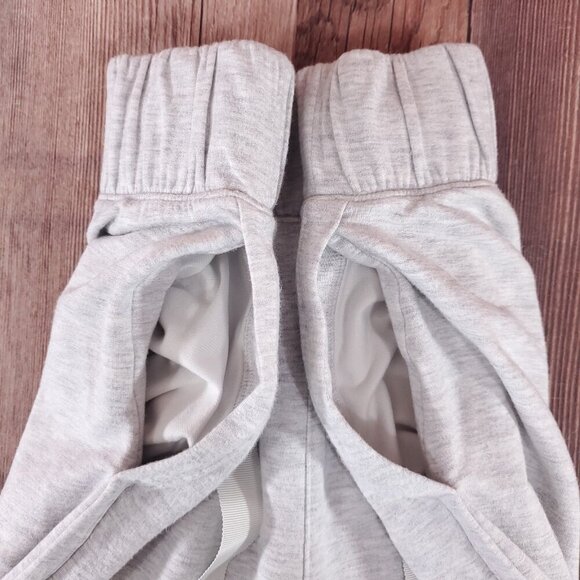 Lululemon Womens 6 Seek Stillness Mid Rise Crop Heathered Core Ultra Light Grey - Picture 7 of 13